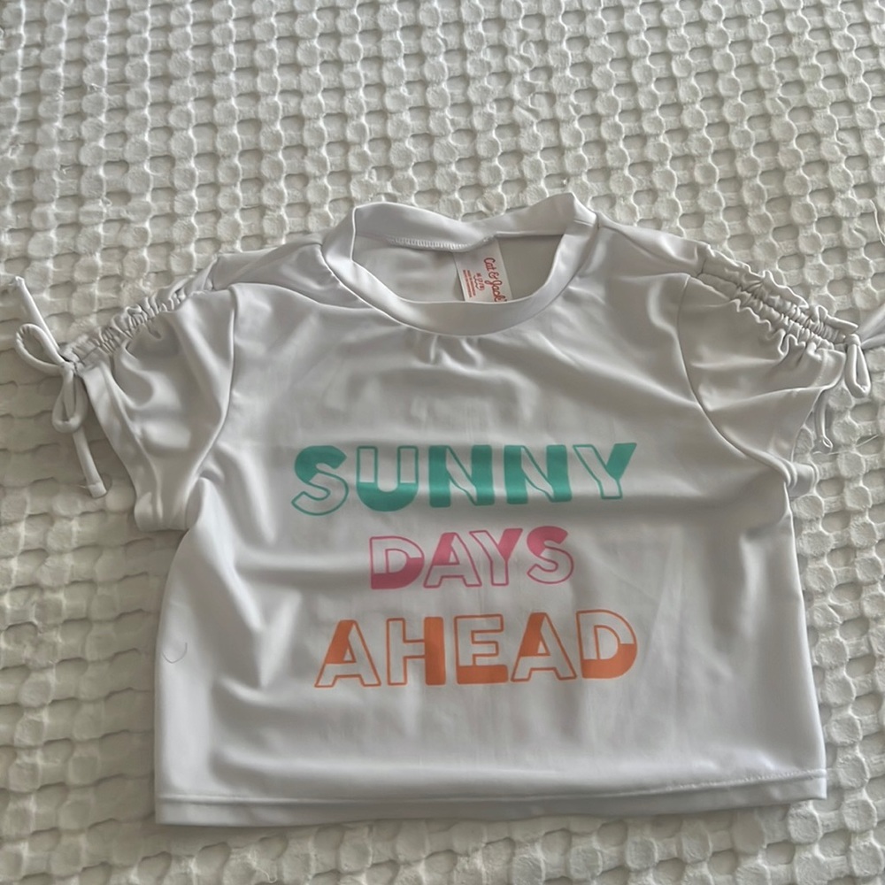 Rash guard size 7-8 white